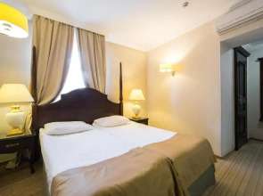 Optima Collection Medievale Львов