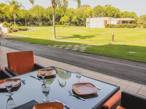 Monte Laguna Apartment
