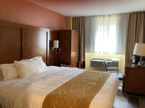 Ramada by Wyndham New York Times Square West