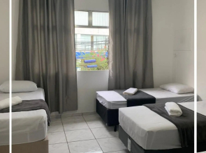Angra Hostel 147