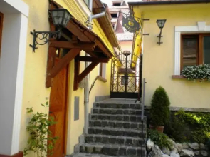 Casa Rozelor