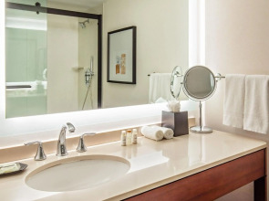 Sheraton Boston Needham Hotel