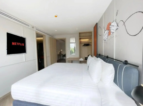 The Quart Ruamrudee by UHG