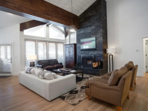 Trail's End Lodge at Deer Valley Resort - Three Bedroom Residence with Den and Spa #303 3 Condo