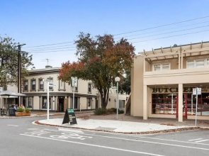 Adelaide Style Accommodation near City
