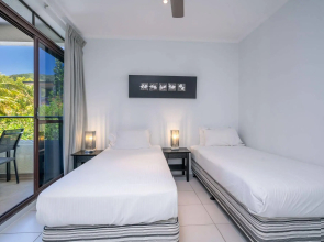 Tranquility Chill at Palm Cove