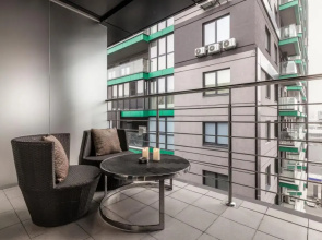 Twin studio apartments in the center near Most City