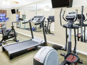 Super 8 by Wyndham Searcy AR