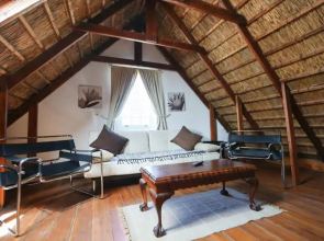 Jacaranda Wine And Guestfarm