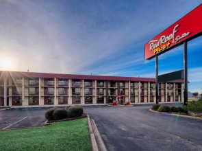 Red Roof Inn PLUS+ Huntsville - Madison