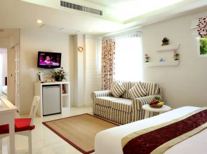 Курортный отель The Beach Heights Resort