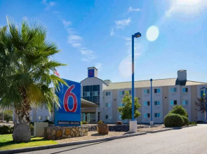 Motel 6 Las Cruces, NM - Telshor