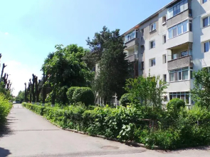 Robert 's apartament