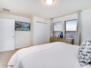 Resort Community and Private Pool 2481