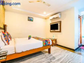OYO 7366 GPR Inn