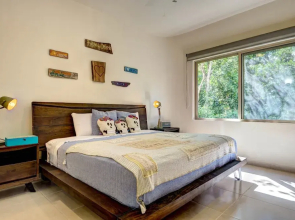 Peggy 2 BDRM apt sleeps 4 balcony