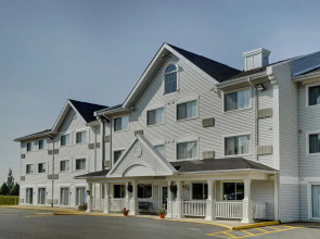 Lakeview Inns & Suites