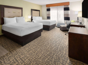 Wyndham Garden Buffalo Downtown