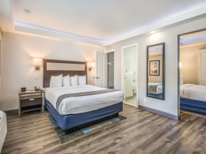 Inn at 50 at Long Beach Convention Center