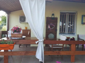 Platanos House