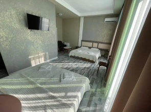 Discovery Hotel