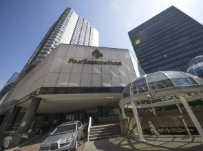 Four Seasons Hotel Vancouver