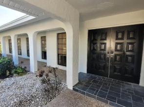 Remodeled 4BR Pool Home / Golf View/Near Beaches