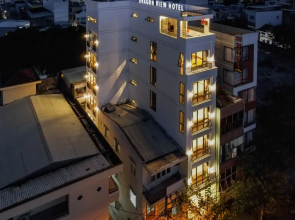 Dragon View Riverfront Hotel - Managed by Chiic Vacation
