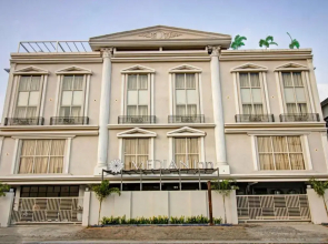 Treebo Premium Median Inn