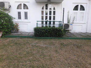 Cool's 1 bedroom Beach & Garden View