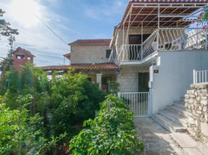 Apartments Mari-30m from the sea