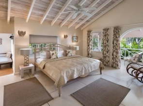 Villa Dene Court