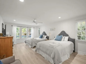 723 Seahorse Road - Newly Renovated, 5-bedroom Oceanside Home