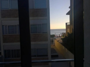 Marginal Luminous Beach Apartment