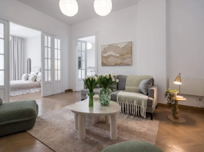 Calea 3BR Victoriei Stunner - Two Living Rooms - Balconies on the Avenue