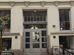 Elegant Apartment in the Heart of the City