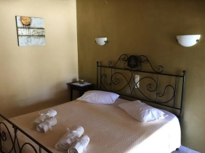 Nikodimos Garden Studios