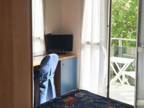 Hotel Athena