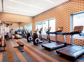 Aloft New York LaGuardia Airport