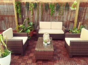 M4 Cool Terrace. 1 min to metro. 15 min to center