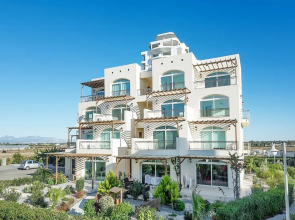 Aphroditebeachfrontresort Unique gem Direct by sea