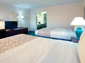 Norwood Inn & Suites Indianapolis