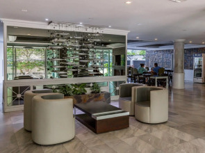 Garden Paradise Hotel & Serviced Apartment