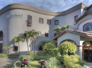 Alta Las Palomas Hotel
