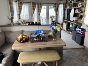 Inviting Static Caravan in Whitstable, Kent