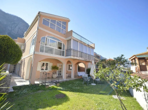 Sunshine Apartments