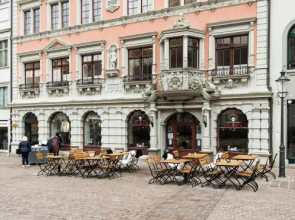 Hotel 2b