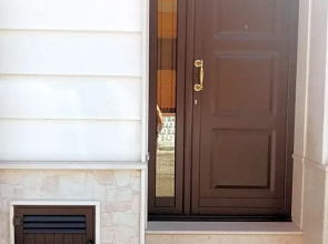 Anna's House