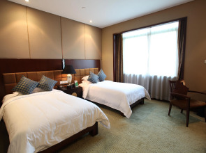 Dong Fang Hotel Guangzhou