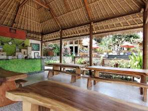 The Tanis Beach Resort Nusa Lembongan